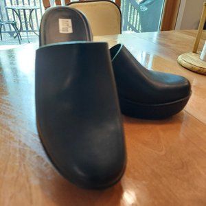 FitFlop Pilar Mules Size 8 (Black)